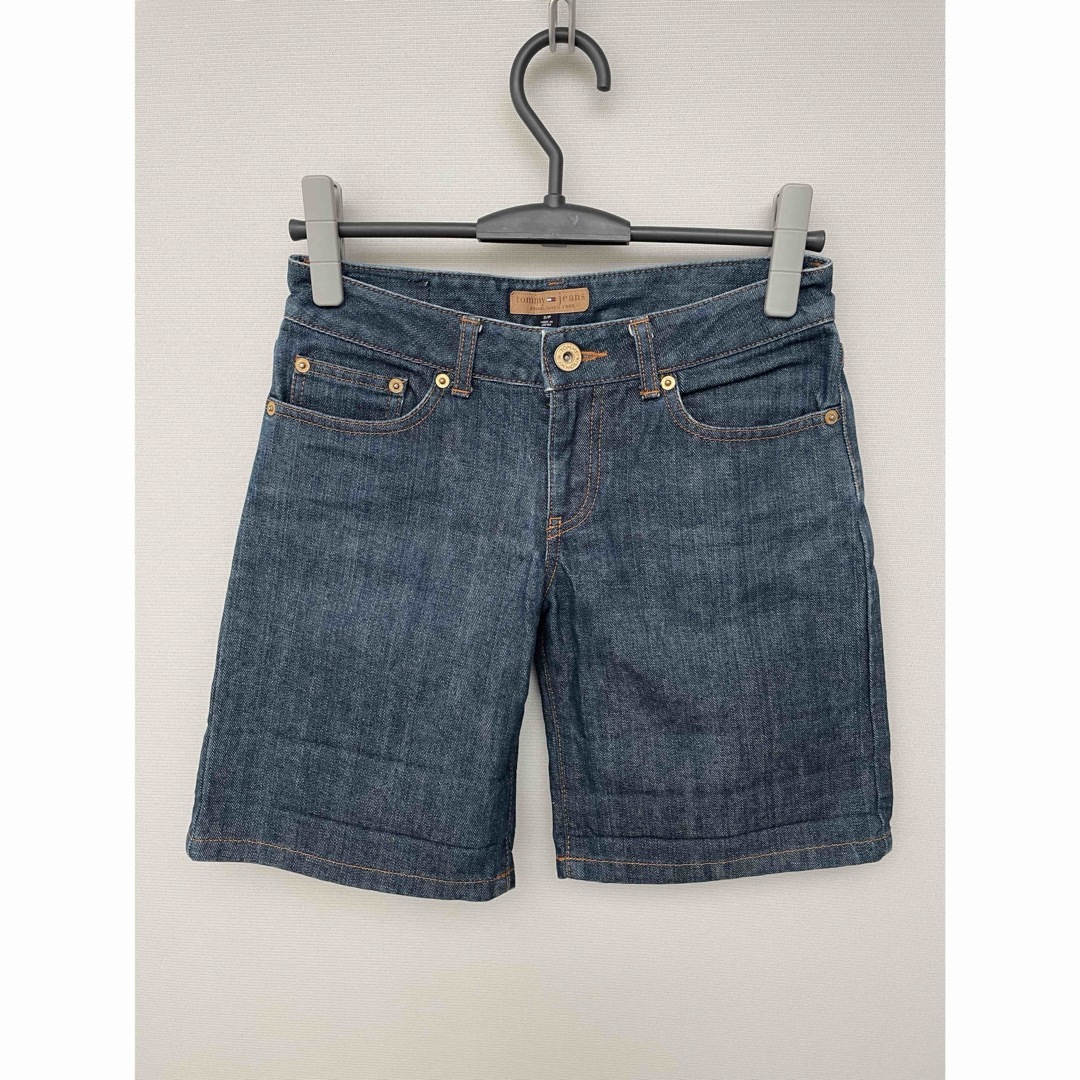 TOMMY JEANS(トミージーンズ)の未使用品　トミージーンズ tommy jeans【Sサイズ】デニム ハーフパンツ レディースのパンツ(デニム/ジーンズ)の商品写真