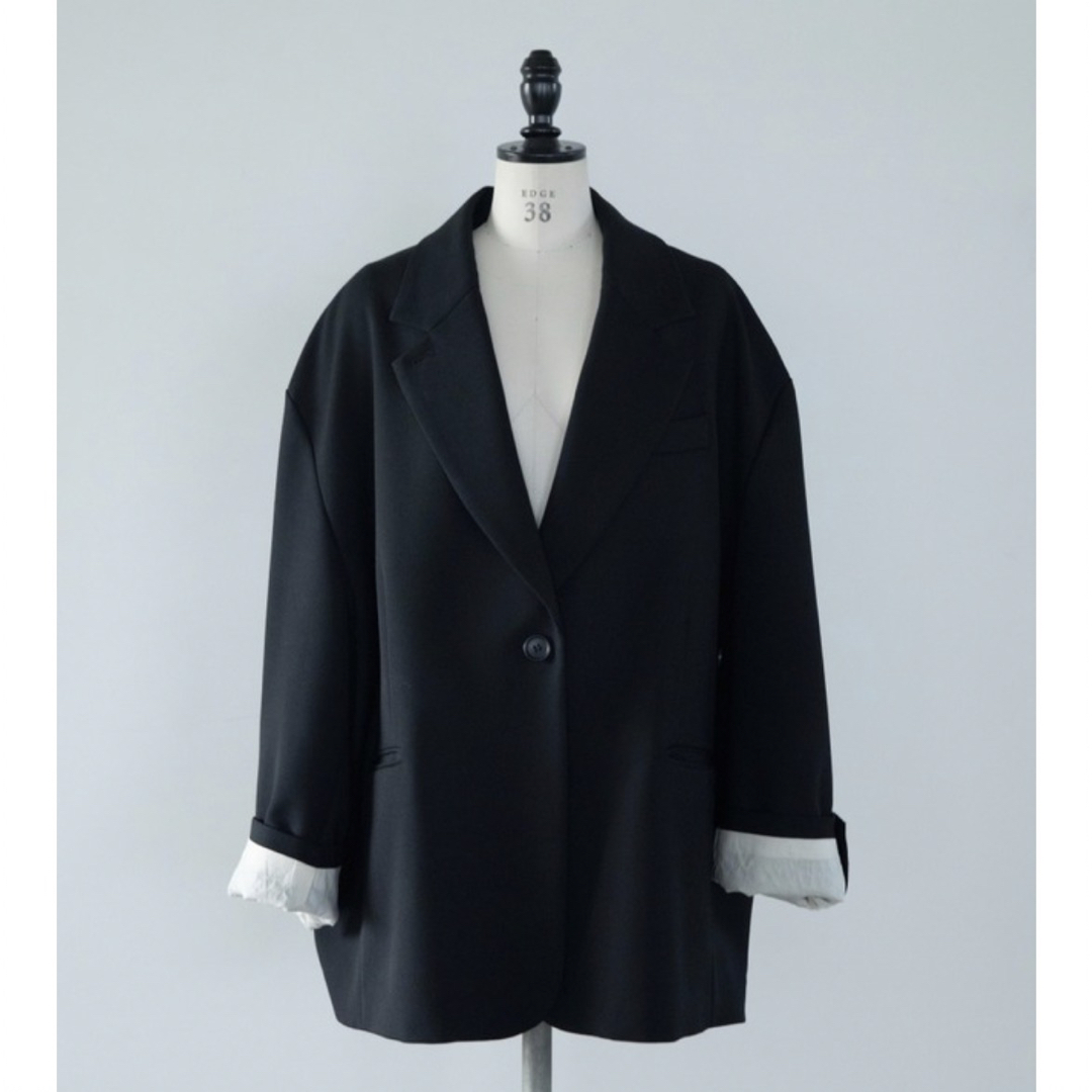 CLANE(クラネ)のCLANE 2WAY ARRANGE TAILORED OVER JACKET  レディースのジャケット/アウター(テーラードジャケット)の商品写真