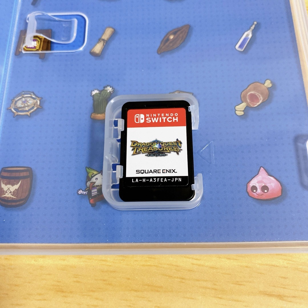 Nintendo Switch(ニンテンドースイッチ)のドラゴンクエスト トレジャーズ　蒼き瞳と大空の羅針盤 エンタメ/ホビーのゲームソフト/ゲーム機本体(家庭用ゲームソフト)の商品写真