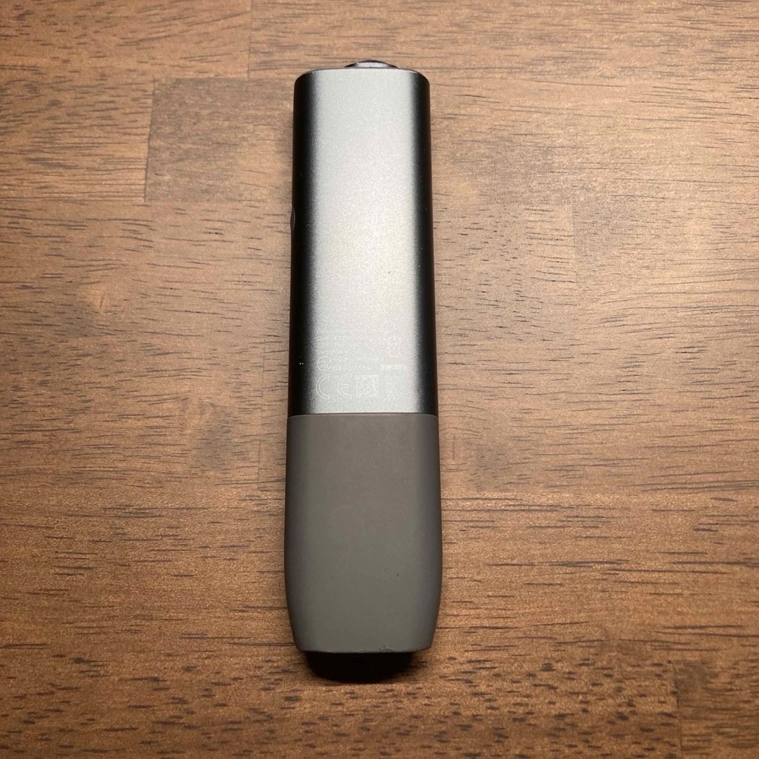 IQOS(アイコス)の【中古品】IQOS 純正 イルマワン ホルダー、充電器セット ペブルグレー メンズのファッション小物(タバコグッズ)の商品写真