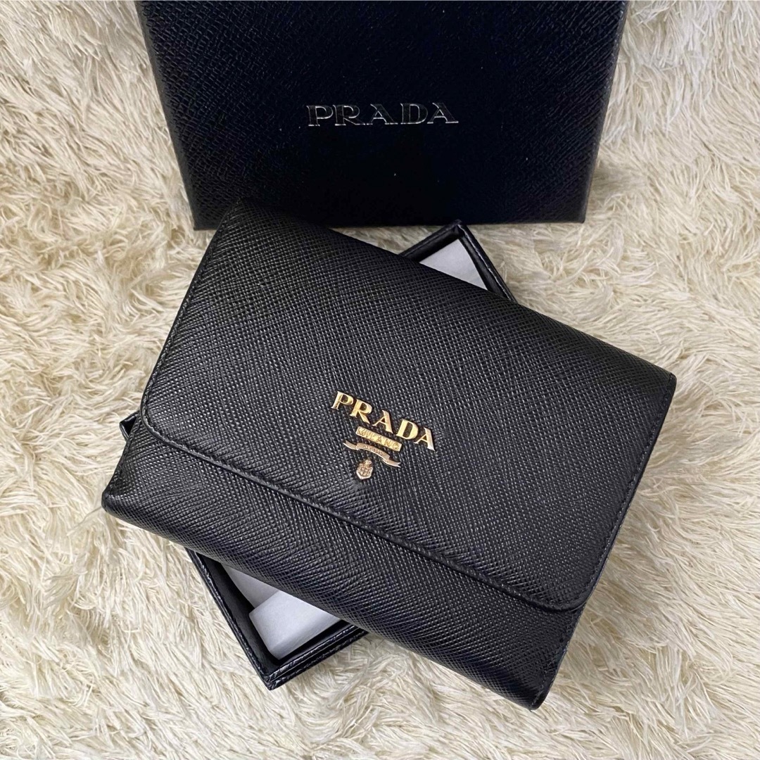 PRADA(プラダ)の美品✨PRADA プラダ サフィアーノ マルチカラー  二つ折り財布 レディースのファッション小物(財布)の商品写真