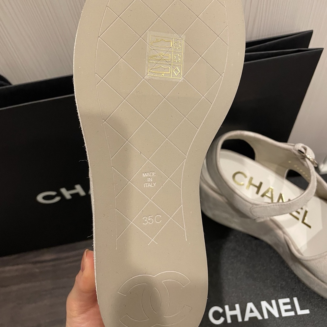 CHANEL(シャネル)のCHANEL 24p ccサンダル スエードカーフスキン レディースの靴/シューズ(サンダル)の商品写真