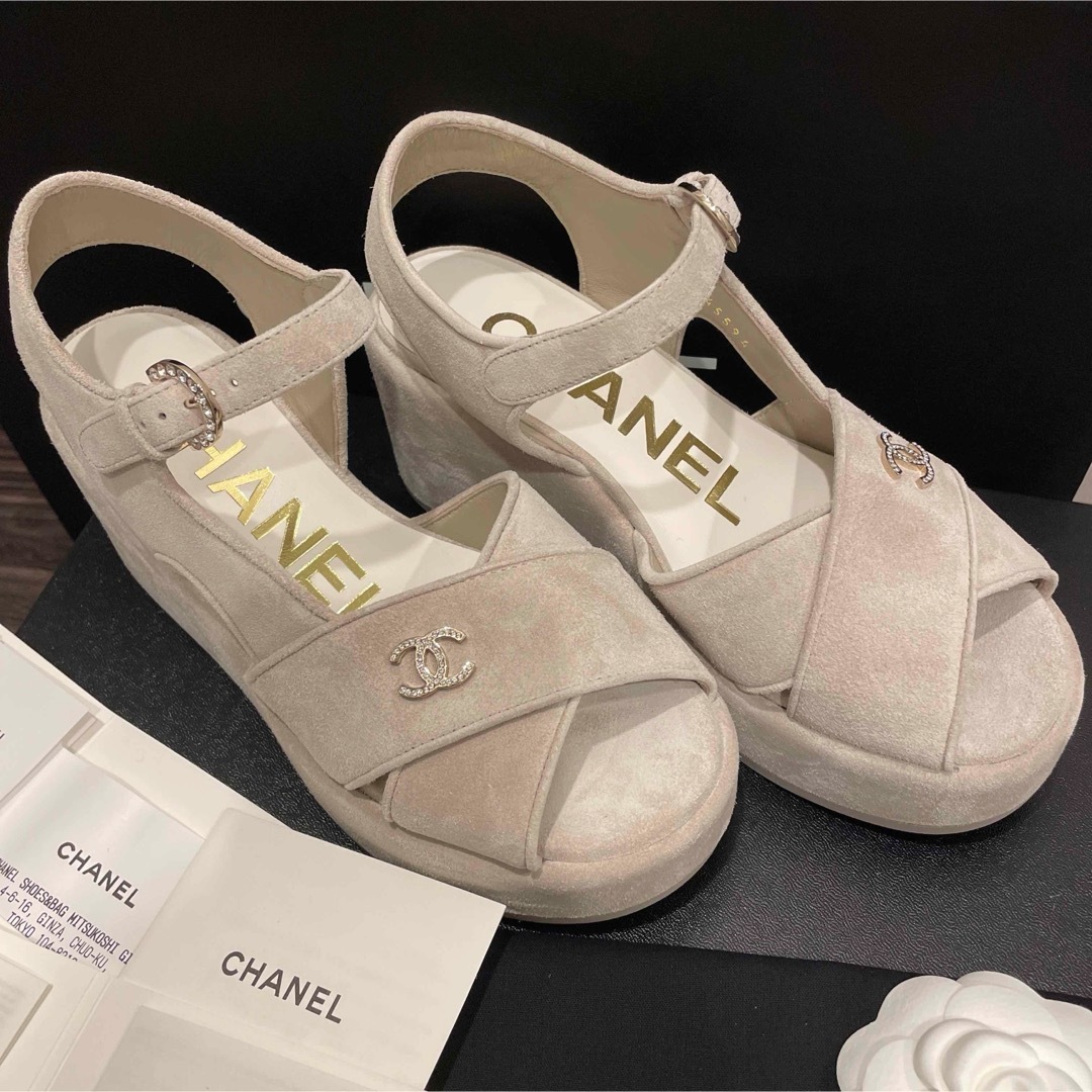 CHANEL(シャネル)のCHANEL 24p ccサンダル スエードカーフスキン レディースの靴/シューズ(サンダル)の商品写真