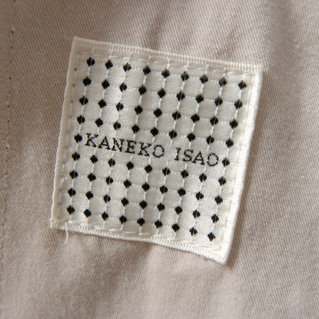 KANEKO ISAO(カネコイサオ)のカネコイサオ すずらんスワッグ刺繍入り ステンカラーコットンロングコート ピンク レディースのジャケット/アウター(ロングコート)の商品写真