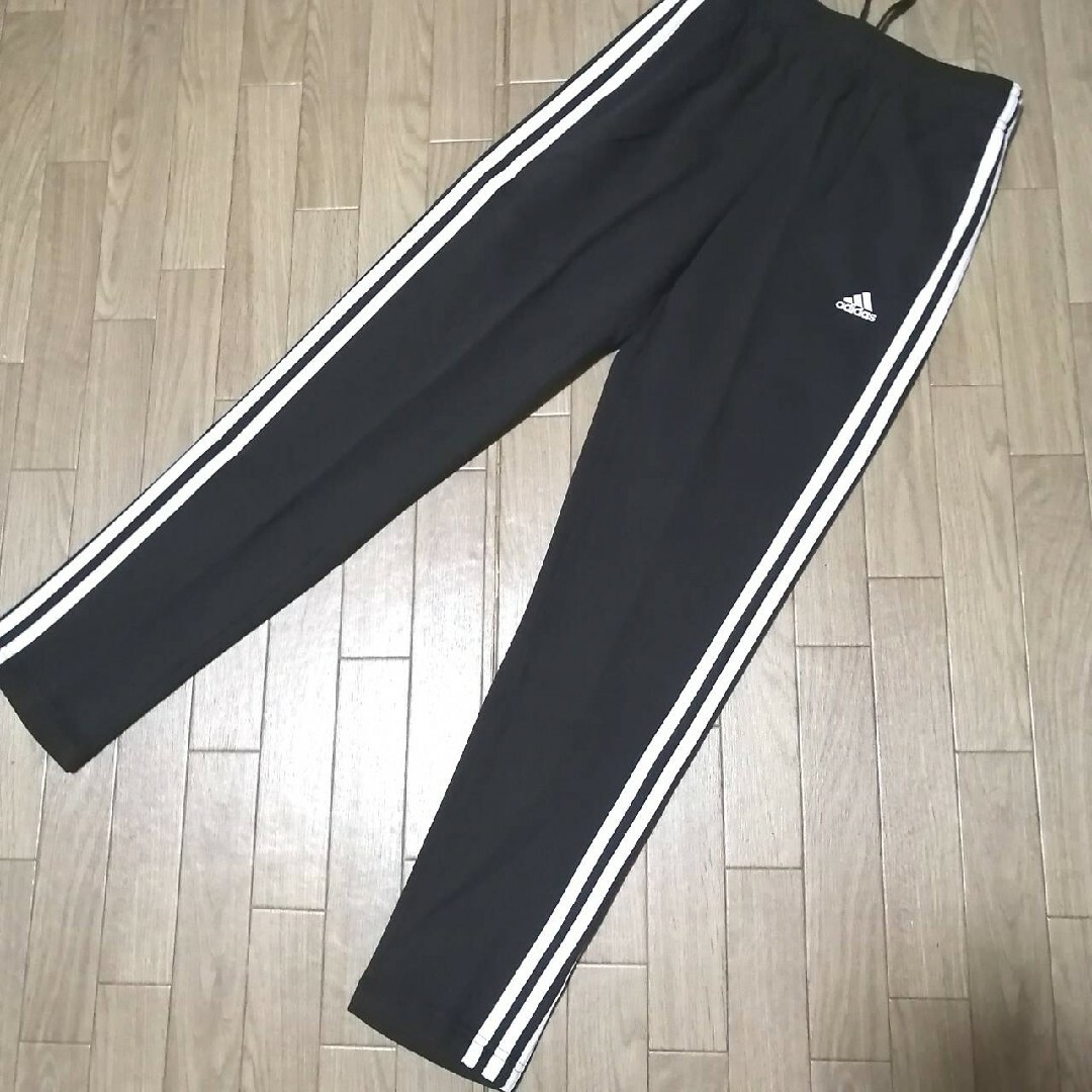 adidas(アディダス)の【定価8470円】新品　アディダス　スエット　セットアップ　黒　グレー　正規品 レディースのトップス(トレーナー/スウェット)の商品写真