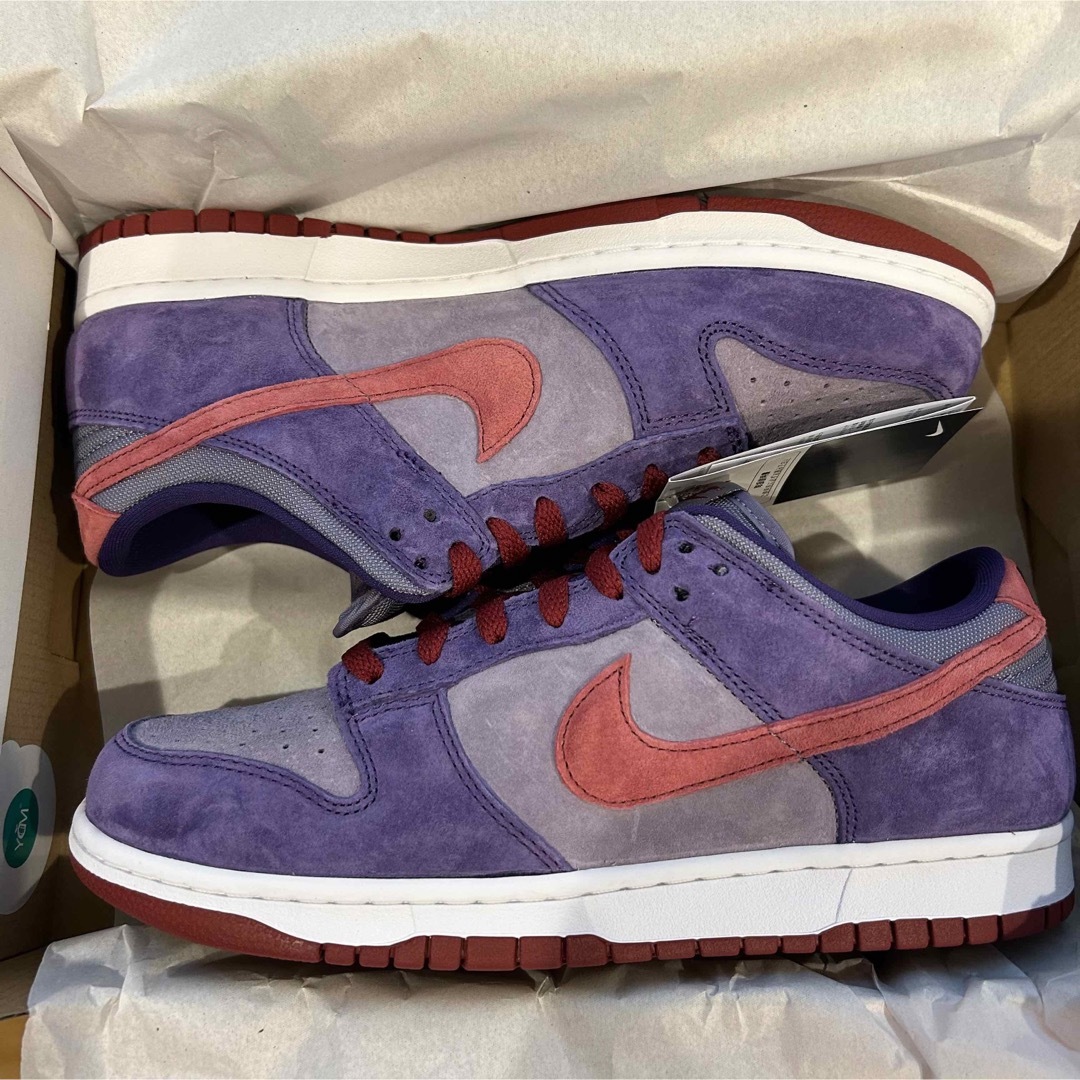 NIKE(ナイキ)のNike Dunk Low Plum ダンクロー　プラム　早い者勝ち　即完売 メンズの靴/シューズ(スニーカー)の商品写真