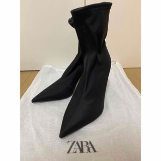 ザラ(ZARA)の新品タグ付き☆ZARA ポインテッドトゥストレッチショートブーツ 37(ブーツ)