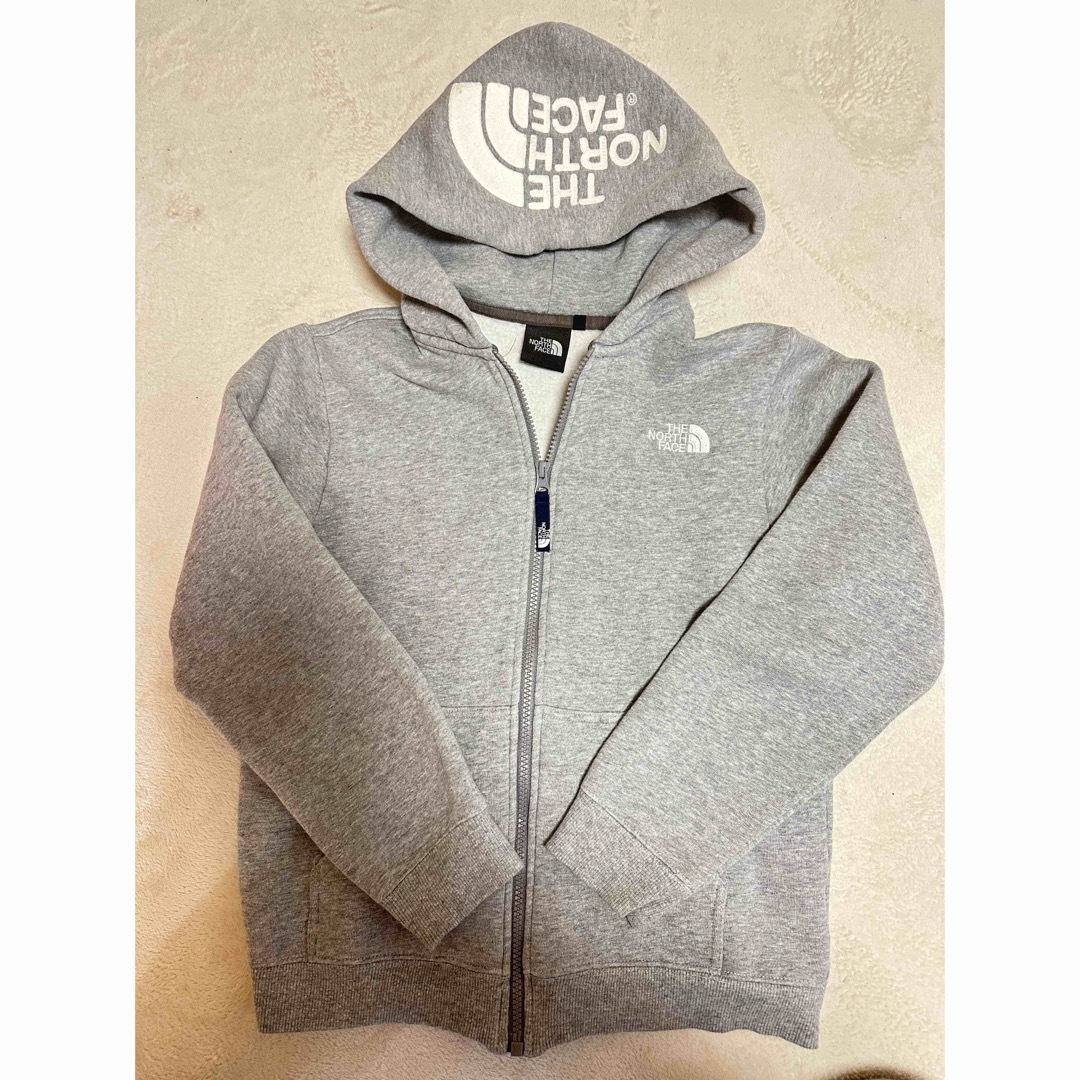 THE NORTH FACE(ザノースフェイス)のthe North Face ノースフェイス　パーカー　150㎝　美品 キッズ/ベビー/マタニティのキッズ服男の子用(90cm~)(その他)の商品写真