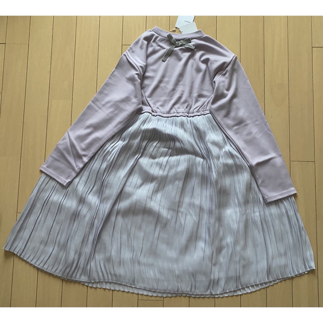 apres les cours(アプレレクール)のアプレレクール スカラップサテンドッキングワンピース 140 キッズ/ベビー/マタニティのキッズ服女の子用(90cm~)(ワンピース)の商品写真