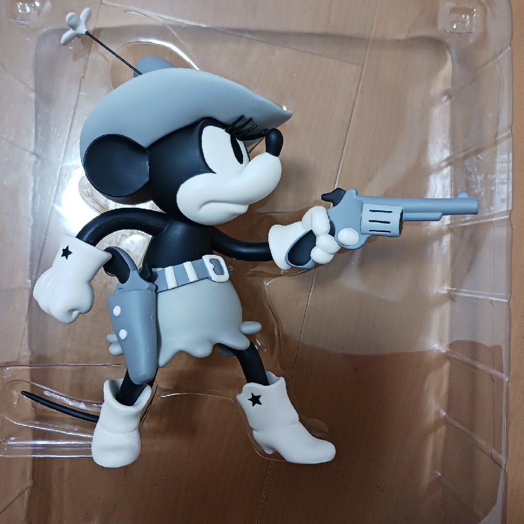 Disney(ディズニー)のDisney MINNIE MOUSE TOW-GUN MICKEY エンタメ/ホビーのフィギュア(その他)の商品写真