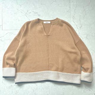 エブール(ebure)の【エブール】美品 春秋 コットン カシミヤ バイカラー切り替え ニット ベージュ(ニット/セーター)