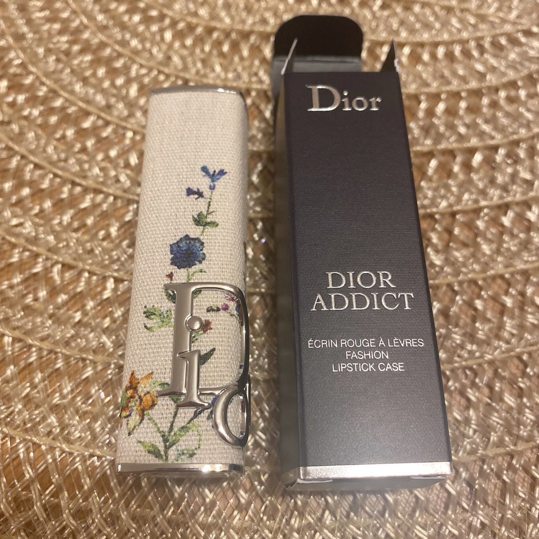 Dior(ディオール)の【新品未使用】Dior アディクトリップスティック ケース コスメ/美容のベースメイク/化粧品(口紅)の商品写真