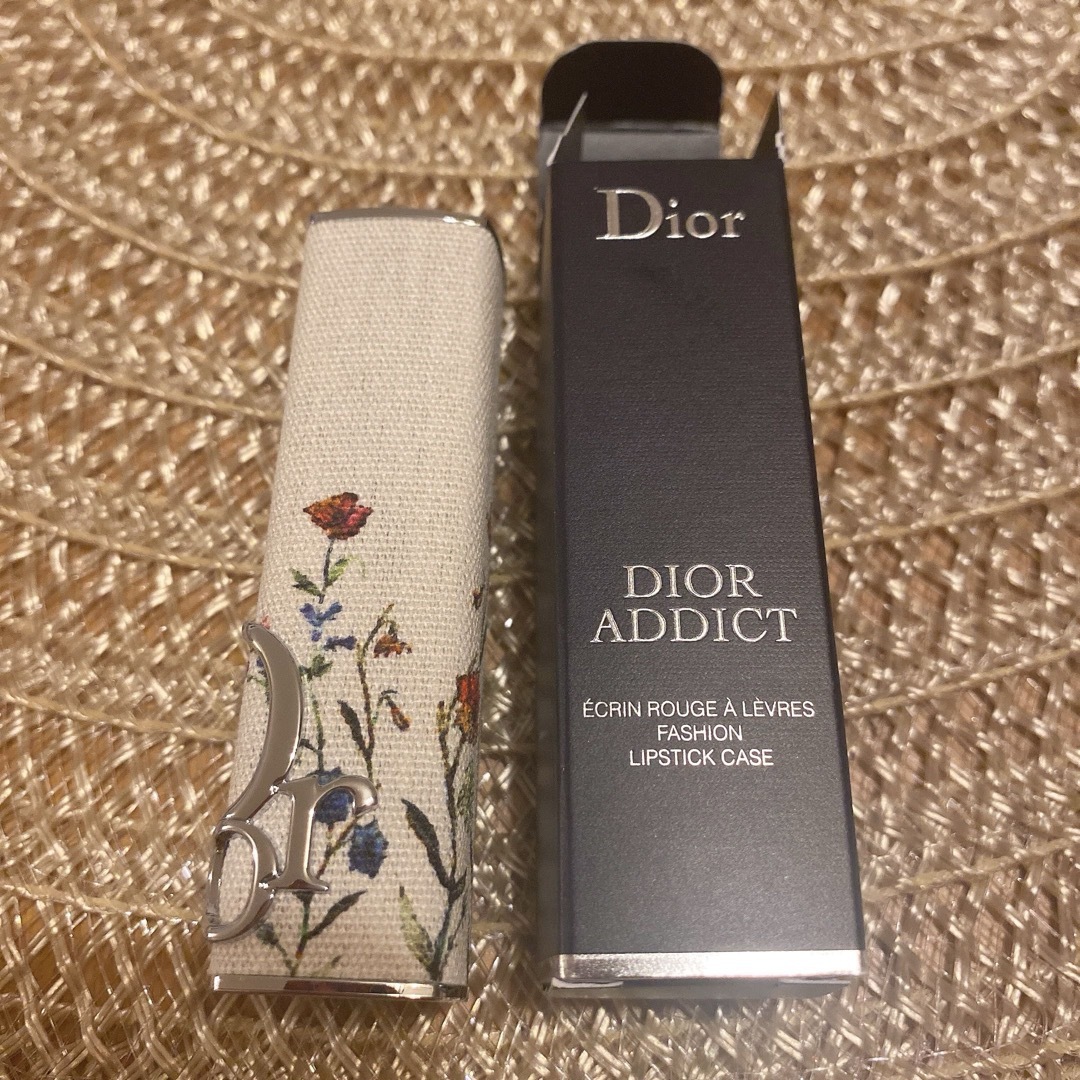 Dior(ディオール)の【新品未使用】Dior アディクトリップスティック ケース コスメ/美容のベースメイク/化粧品(口紅)の商品写真