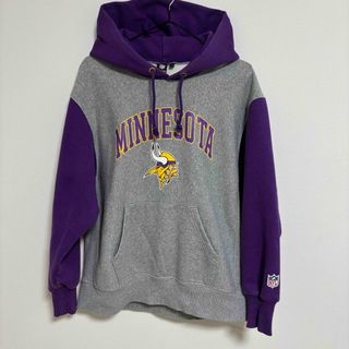 MINNESOTA  VIKINGS  パーカー　Ｍsize(パーカー)