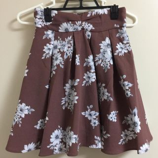 マジェスティックレゴン(MAJESTIC LEGON)の【新品】マジェスティックレゴン 花柄スカパン(キュロット)