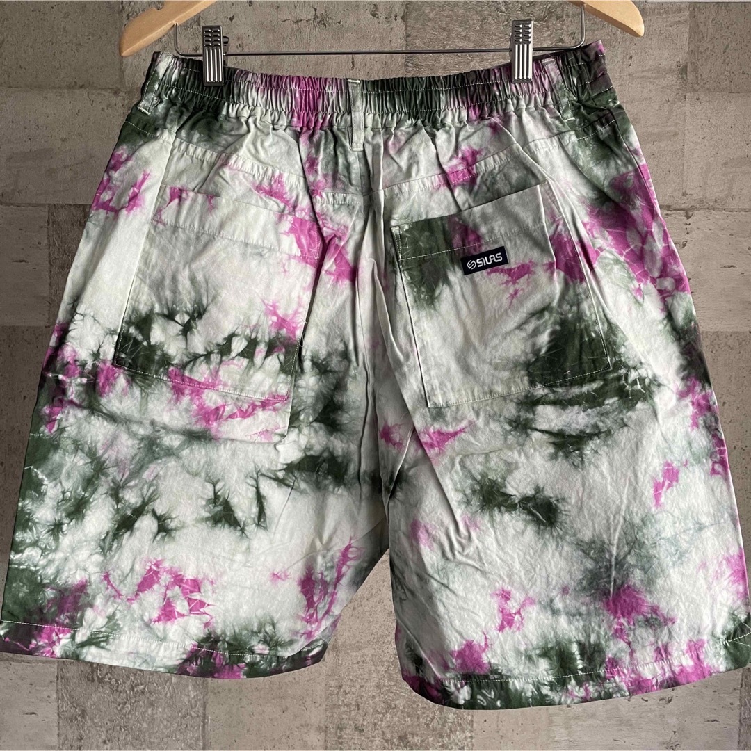 SILAS(サイラス)の新品タグ付き SILAS サイラス TIE-DYE ショートパンツ パープル L メンズのパンツ(ショートパンツ)の商品写真