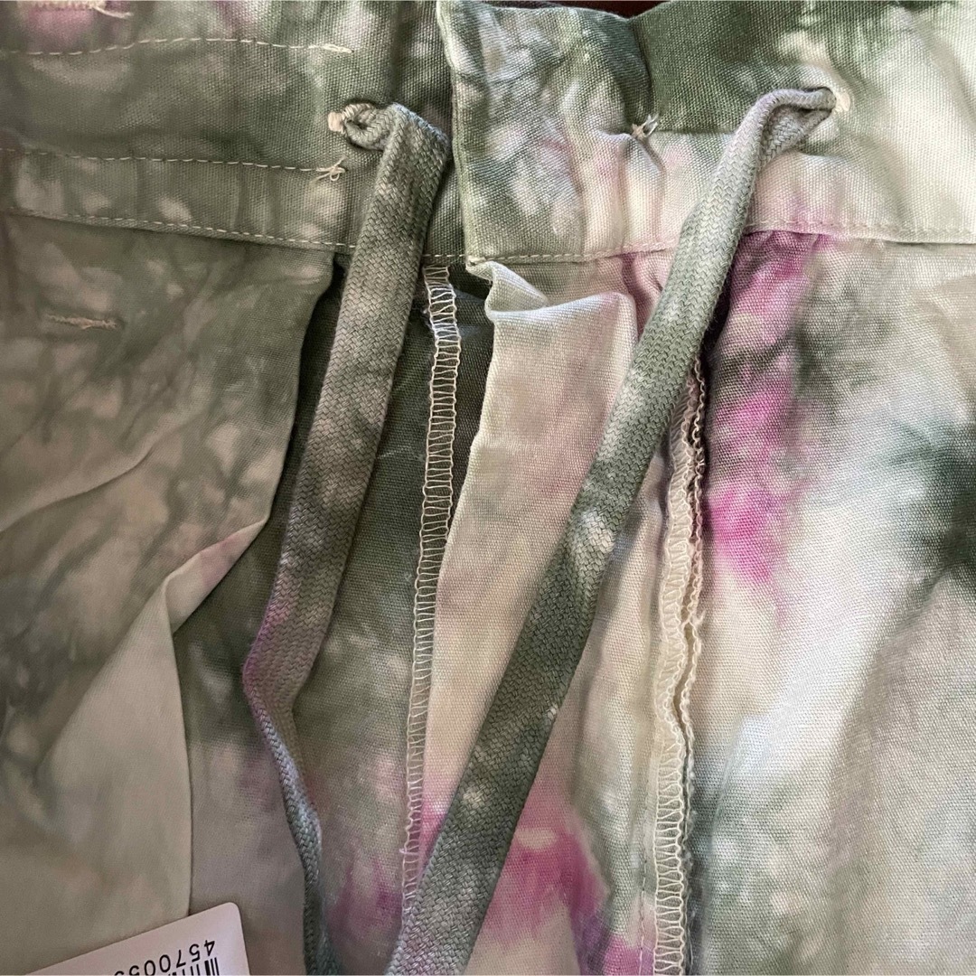 SILAS(サイラス)の新品タグ付き SILAS サイラス TIE-DYE ショートパンツ パープル L メンズのパンツ(ショートパンツ)の商品写真