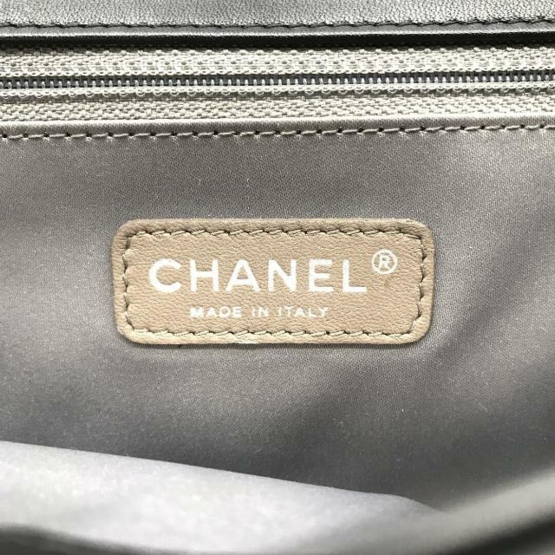 CHANEL(シャネル)の良品 CHANEL シャネル ココマーク パテント チェーン ショルダー バッグ ブラック a1881 レディースのバッグ(ショルダーバッグ)の商品写真