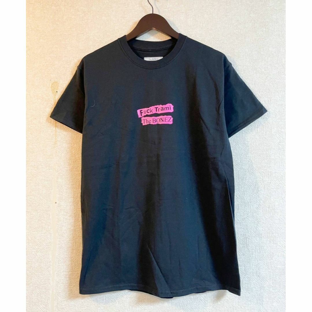 THE BONEZ　ボーンズ 　Fuck Trami 　半袖　Tシャツ　2018 エンタメ/ホビーのタレントグッズ(ミュージシャン)の商品写真