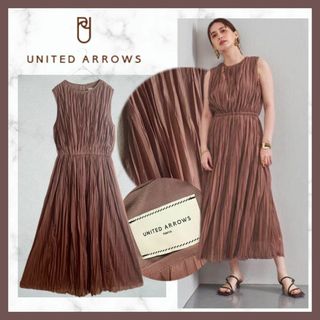 ユナイテッドアローズ(UNITED ARROWS)の321＊定価3万　ユナイテッドアローズ  ランダムプリーツノースリーブワンピース(ロングワンピース/マキシワンピース)