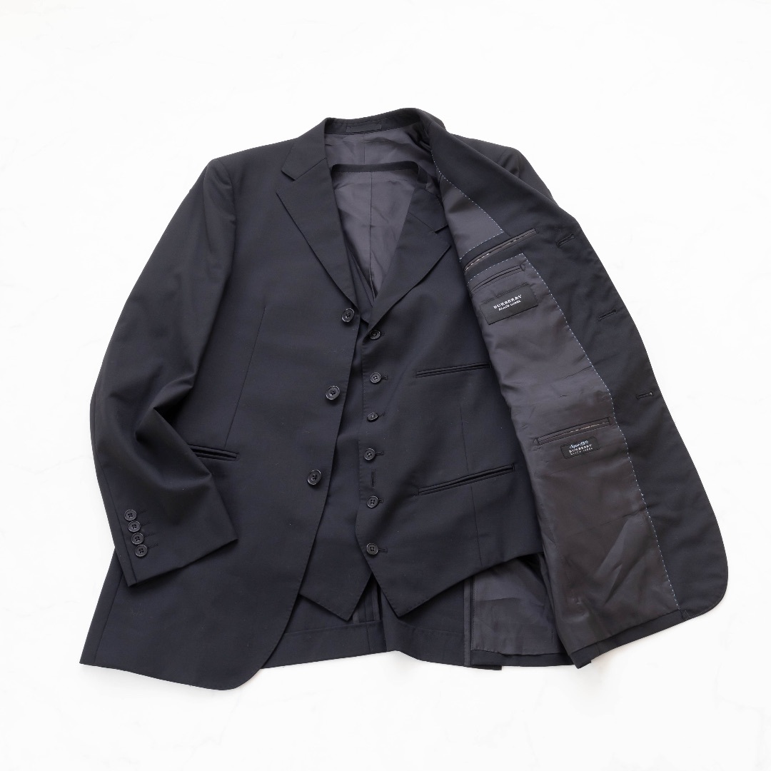 BURBERRY BLACK LABEL(バーバリーブラックレーベル)の【BURBERRY BLACK LABEL】3ピース　super120　XL メンズのスーツ(セットアップ)の商品写真