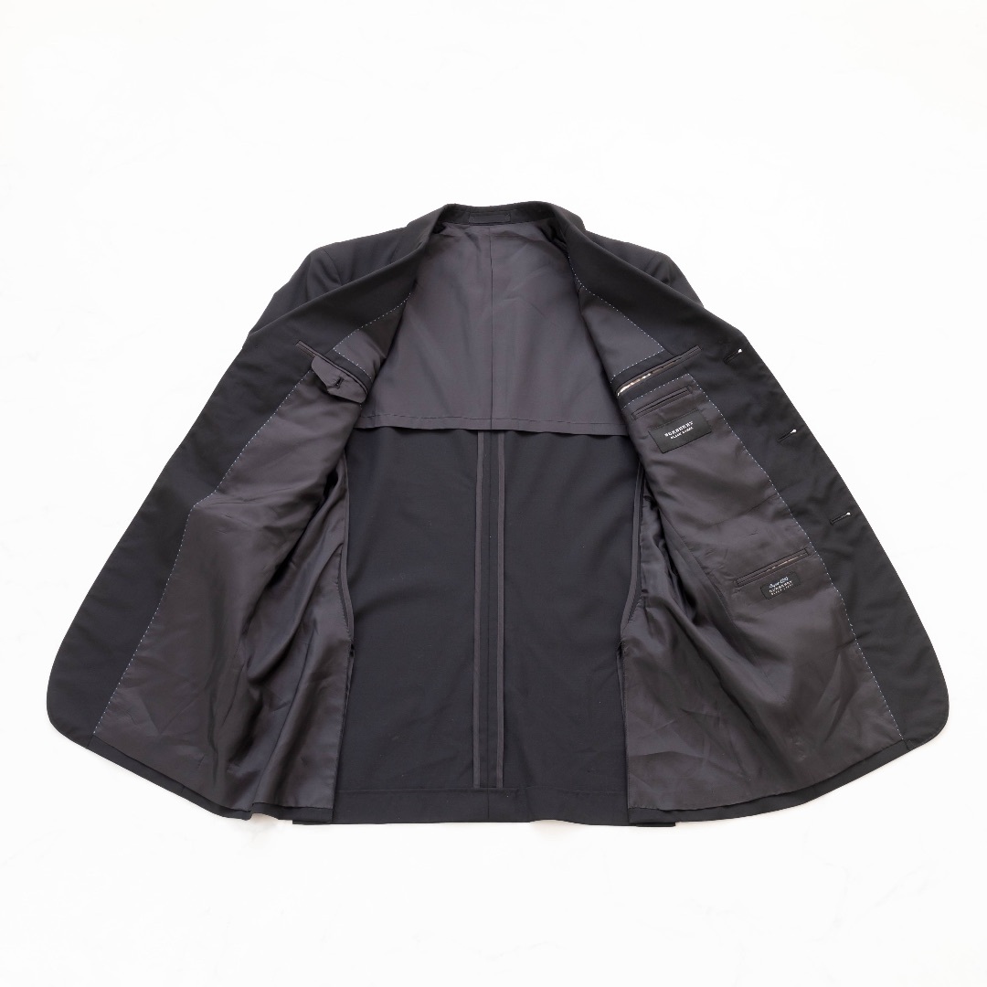 BURBERRY BLACK LABEL(バーバリーブラックレーベル)の【BURBERRY BLACK LABEL】3ピース　super120　XL メンズのスーツ(セットアップ)の商品写真