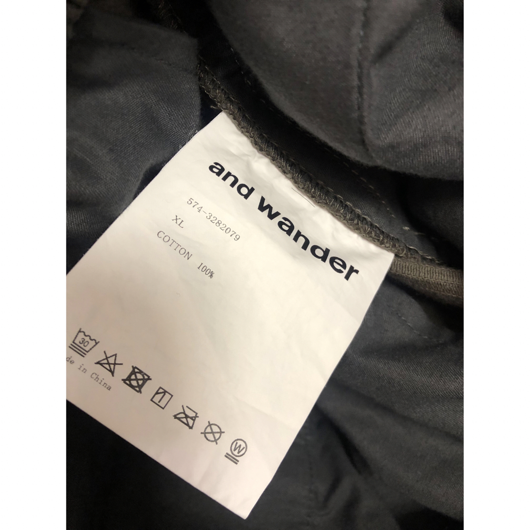 and wander(アンドワンダー)のand wander corduroy pants コーデュロイパンツ メンズのパンツ(その他)の商品写真