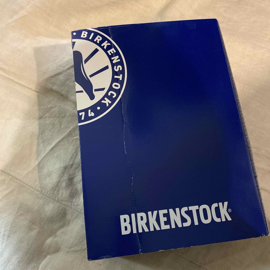 BIRKENSTOCK(ビルケンシュトック)の【新品】BIRKENSTOCK ビルケンシュトック カンヌ バター 37 レディースの靴/シューズ(サンダル)の商品写真