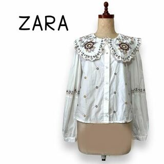ザラ(ZARA)のZARA ザラ ブラウス 大きな襟 刺繍 白 ショート丈 ボリューム袖(シャツ/ブラウス(長袖/七分))