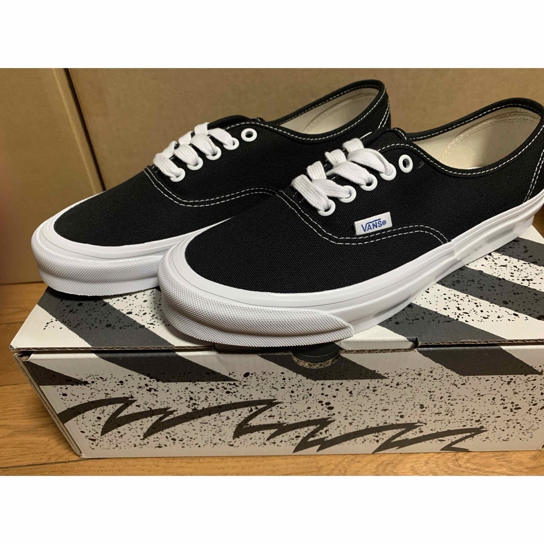 VANS VAULT(バンズボルト)のvans バンズ ヴァンズ vault OG Authentic  LX 26 メンズの靴/シューズ(スニーカー)の商品写真