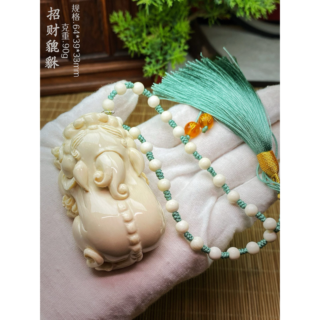 天然マンモス牙美しい手作り彫刻 3 招財貔貅 手握り物 天然マンモス牙美しい手作り彫刻 3 招財貔貅 手握り物