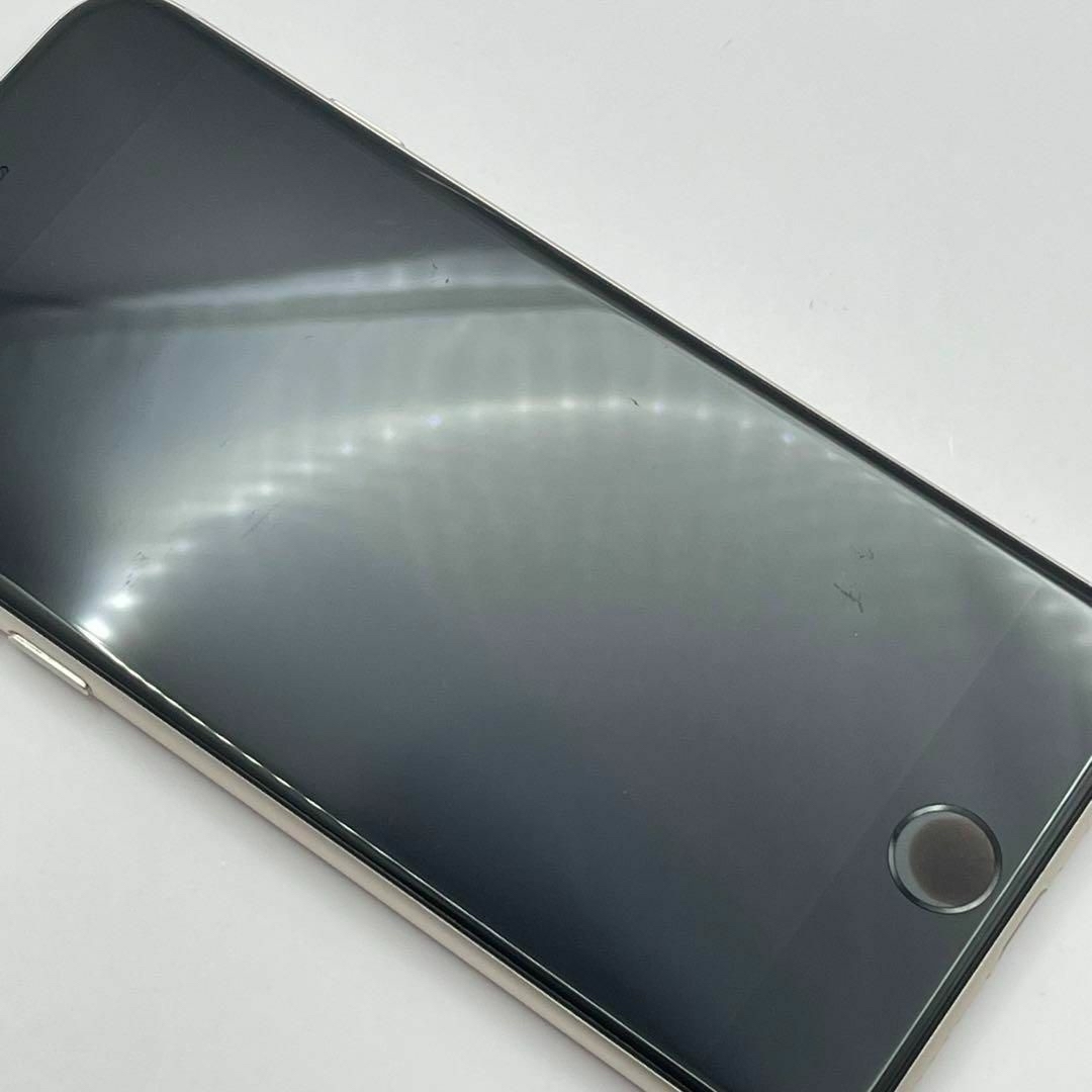 iPhone SE (第3世代) スターライト 64GB 本体 SIMフリー スマホ/家電/カメラのスマートフォン/携帯電話(スマートフォン本体)の商品写真