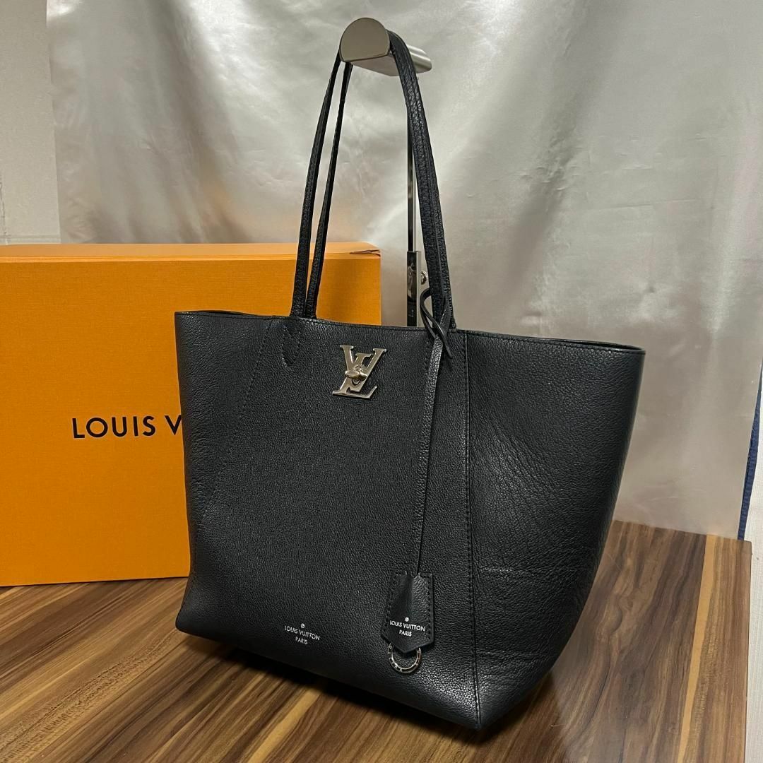 LOUIS VUITTON(ルイヴィトン)の⭐️美品⭐️ルイヴィトン トートバッグ ロックミー カバ M42291 レディースのバッグ(トートバッグ)の商品写真