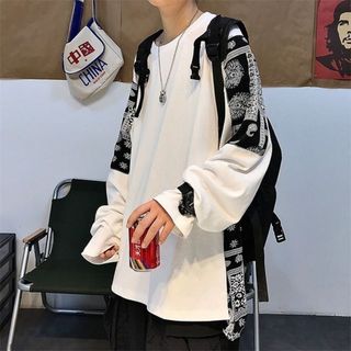 パーカー　XXL 白　ストリート　個性的　トレーナー　スエット　韓国　ペイズリー(Tシャツ/カットソー(七分/長袖))