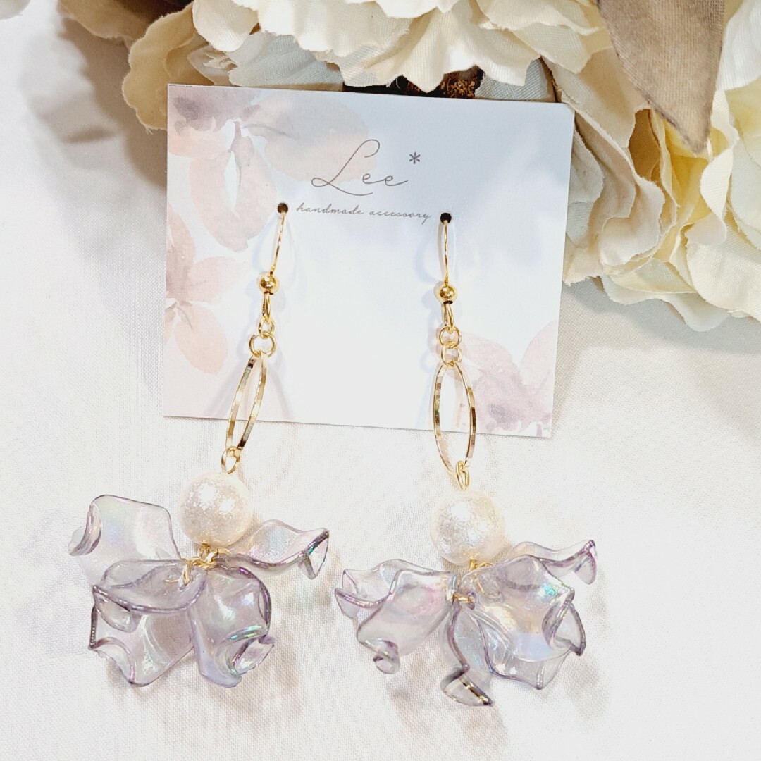 No...9♡花びら揺れる～シャイニーパール　上品/大人可愛いピアス/イヤリング ハンドメイドのアクセサリー(ピアス)の商品写真