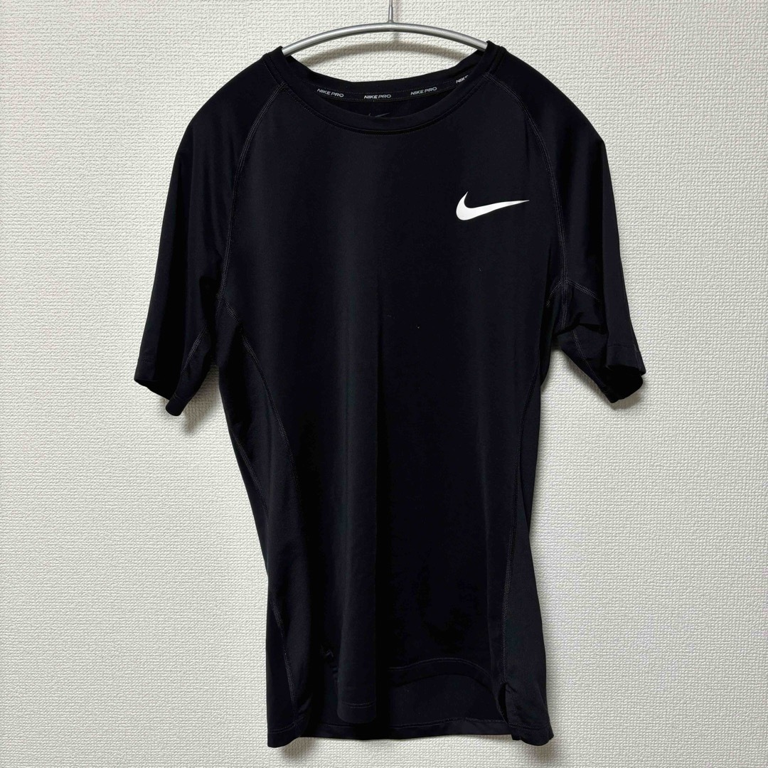 NIKE(ナイキ)のNIKE Pro コンプレッションウェア 半袖 ブラック メンズのトップス(Tシャツ/カットソー(半袖/袖なし))の商品写真