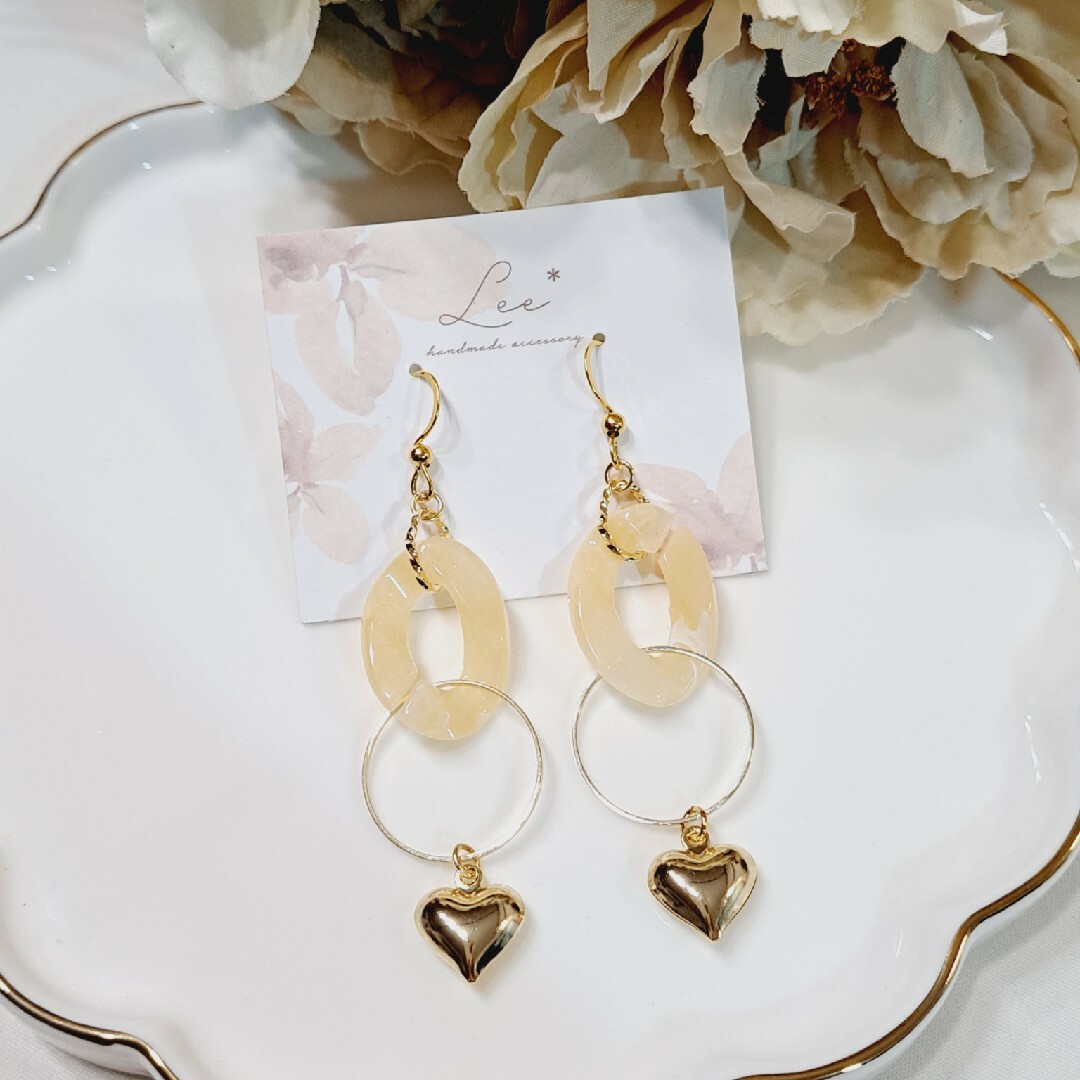 No...10♡レオパード&ナチュラルベージュ　ハート揺れる♡ピアス/イヤリング ハンドメイドのアクセサリー(ピアス)の商品写真