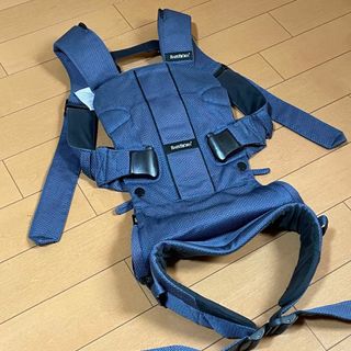 ベビービョルン(BABYBJORN)の【美品】BabyBjorn ベビーキャリアONE メッシュ ネイビー(抱っこひも/おんぶひも)