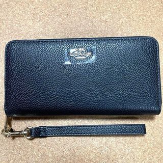 コーチ(COACH)の新品⭐️COACH コーチ　ストラップ付き　長財布　男女兼用　ブラック(財布)