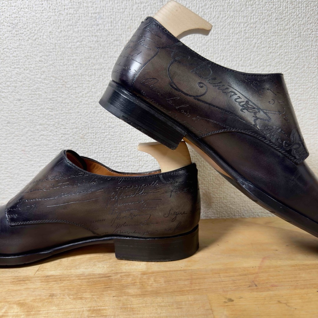 Berluti(ベルルッティ)の極美品 定価52.5万円 ベルルッティ スクリットレザーダブルモンクシューズ メンズの靴/シューズ(ドレス/ビジネス)の商品写真