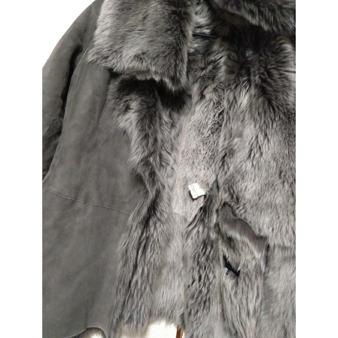 本革ムートンコート、40. 　ミドル丈、かなり綺麗❤️ レディースのジャケット/アウター(ムートンコート)の商品写真