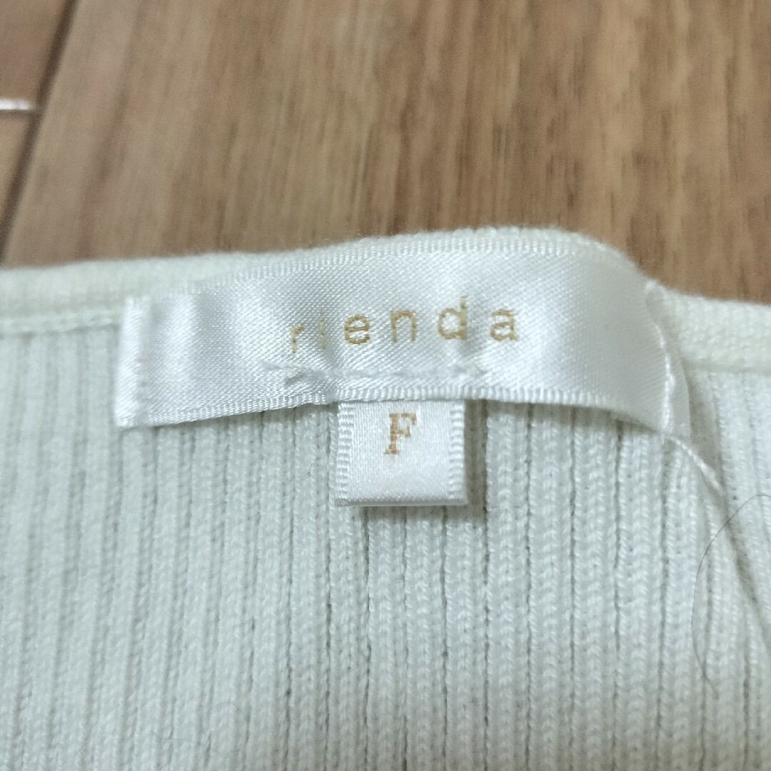 rienda(リエンダ)のrienda　白　春ニット　春服　レディース服 レディースのトップス(ニット/セーター)の商品写真