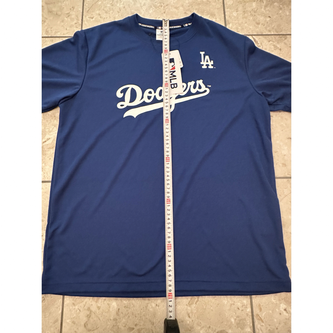 MLB(メジャーリーグベースボール)の【新品】MLB ドジャース　 半袖Tシャツ　XLサイズ メンズのトップス(Tシャツ/カットソー(七分/長袖))の商品写真