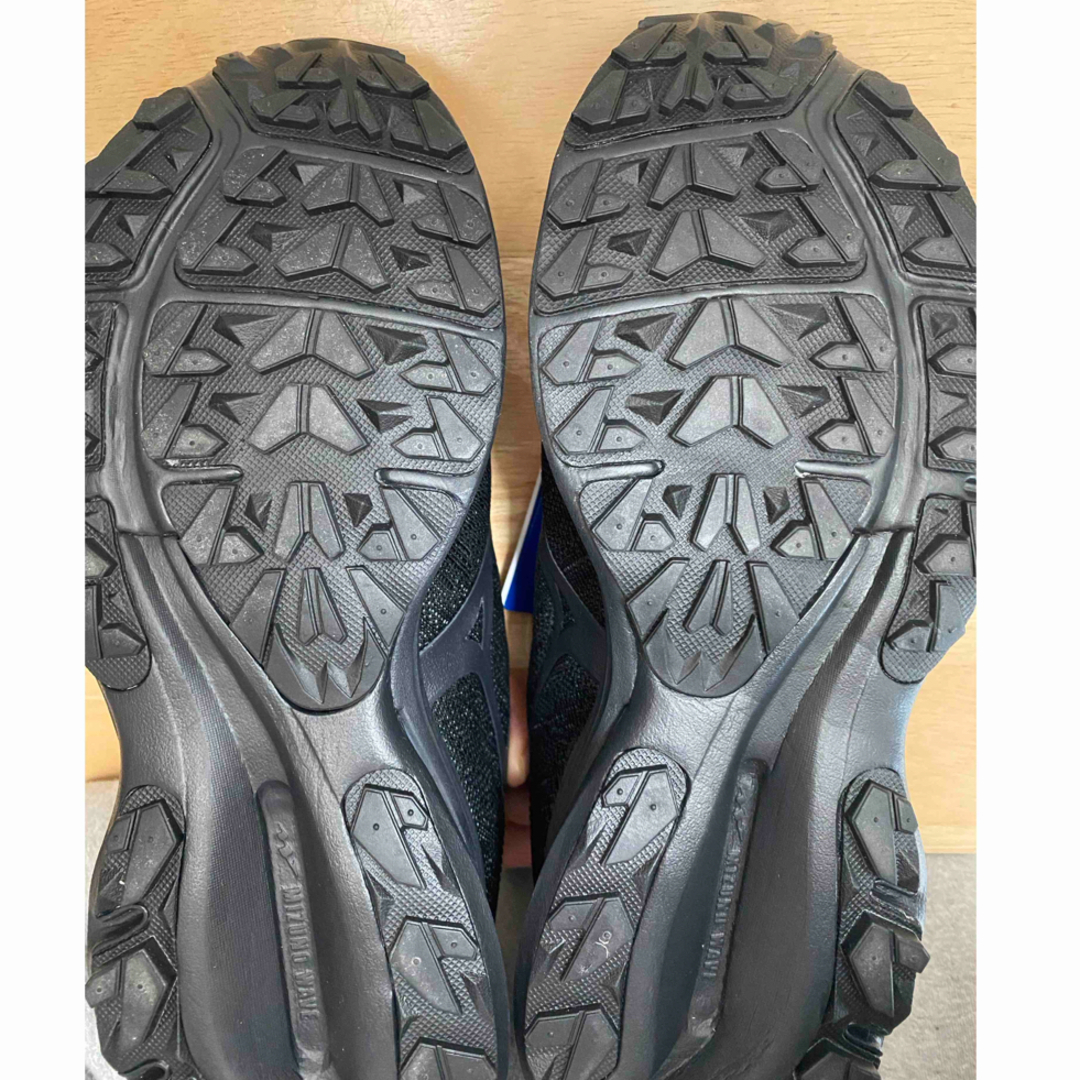 MIZUNO(ミズノ)の新品 ミズノ ゴアテックス 24.5cm 防水 撥水 GORE-TEX レディースの靴/シューズ(スニーカー)の商品写真