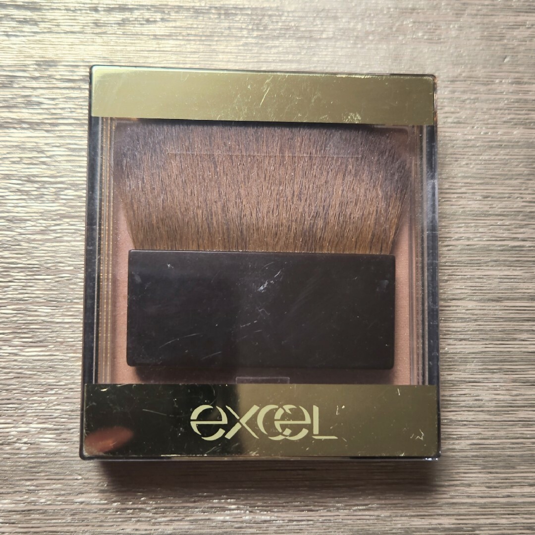 excel(エクセル)のエクセル オーラティックブラッシュAB06 コスメ/美容のベースメイク/化粧品(チーク)の商品写真