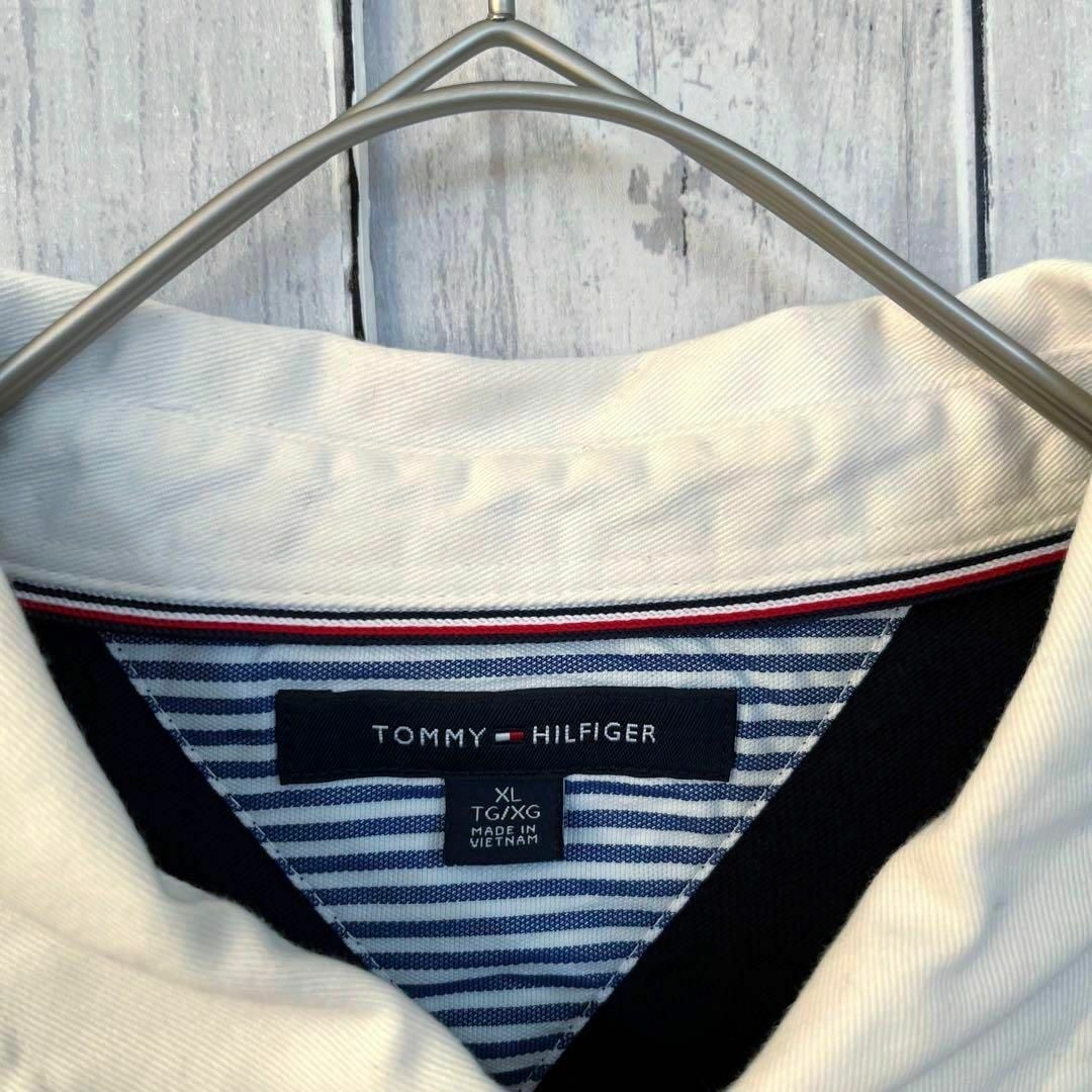 TOMMY HILFIGER(トミーヒルフィガー)の3枚おまとめ　トミーヒルフィガー　刺繍ロゴ長袖切替カラーラガーシャツ　サイズL. メンズのトップス(ポロシャツ)の商品写真