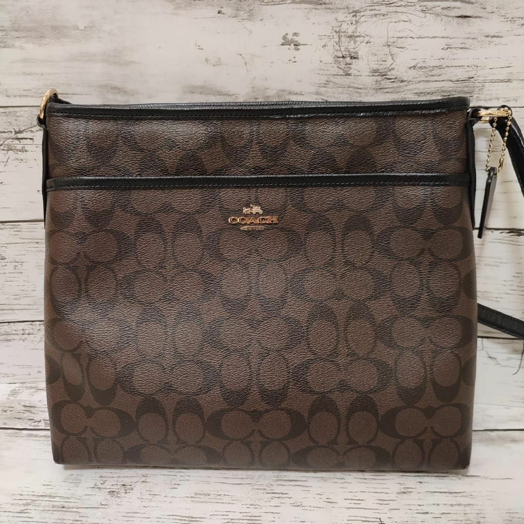 COACH(コーチ)のCOACH　コーチ　ショルダーバッグ　F34938　シグネチャー レディースのバッグ(ショルダーバッグ)の商品写真