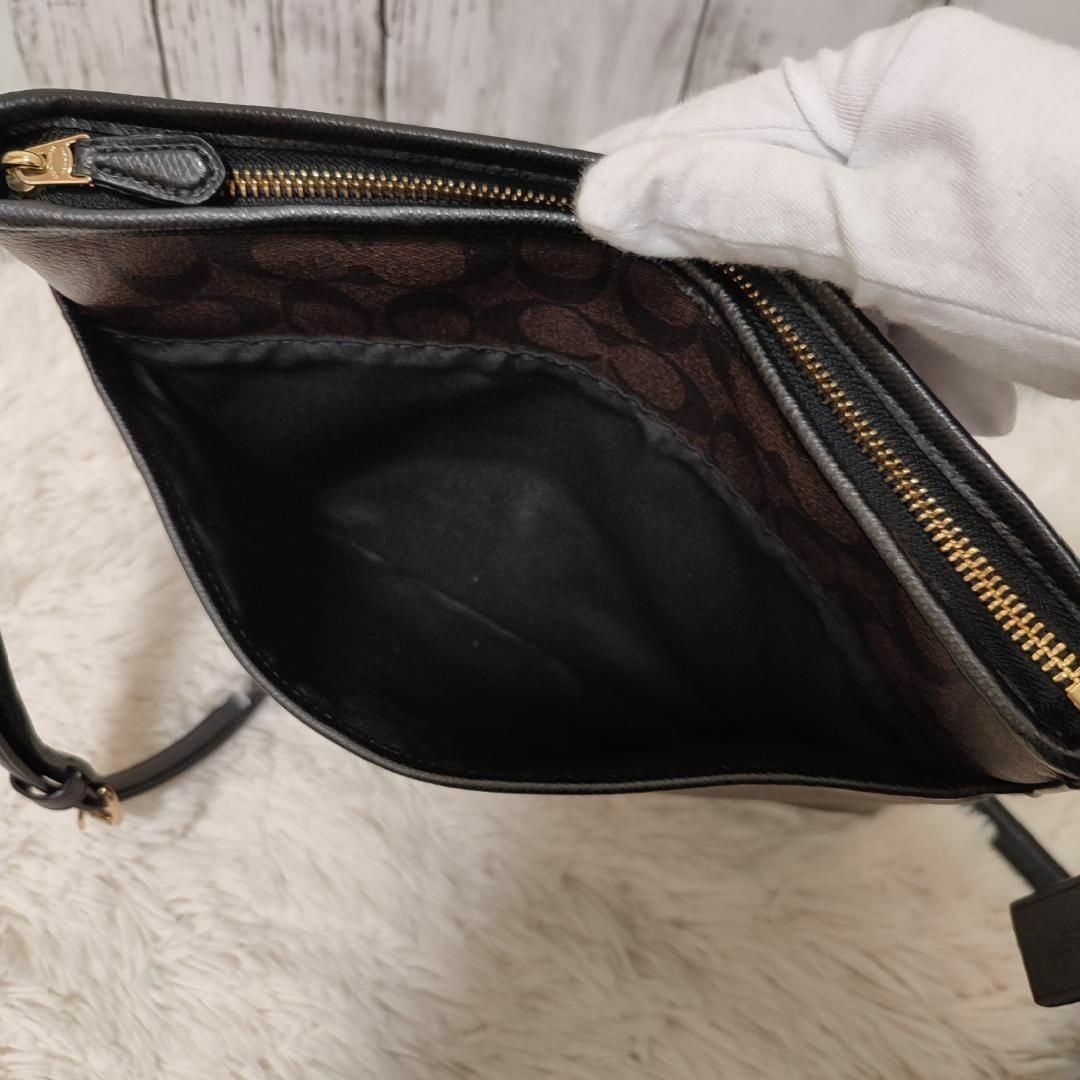 COACH(コーチ)のCOACH　コーチ　ショルダーバッグ　F34938　シグネチャー レディースのバッグ(ショルダーバッグ)の商品写真