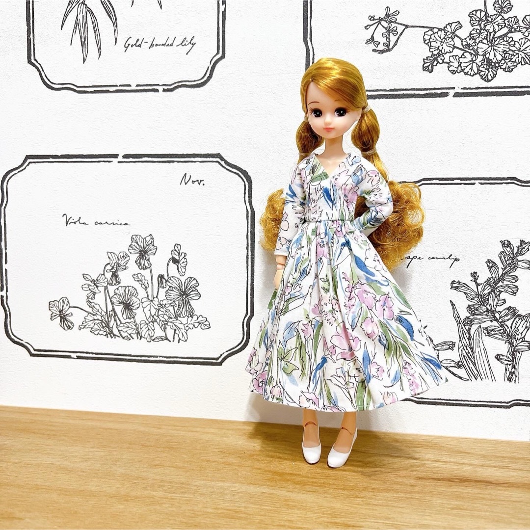 【C】カシュクールワンピース　22cm ドール ハンドメイドのぬいぐるみ/人形(人形)の商品写真