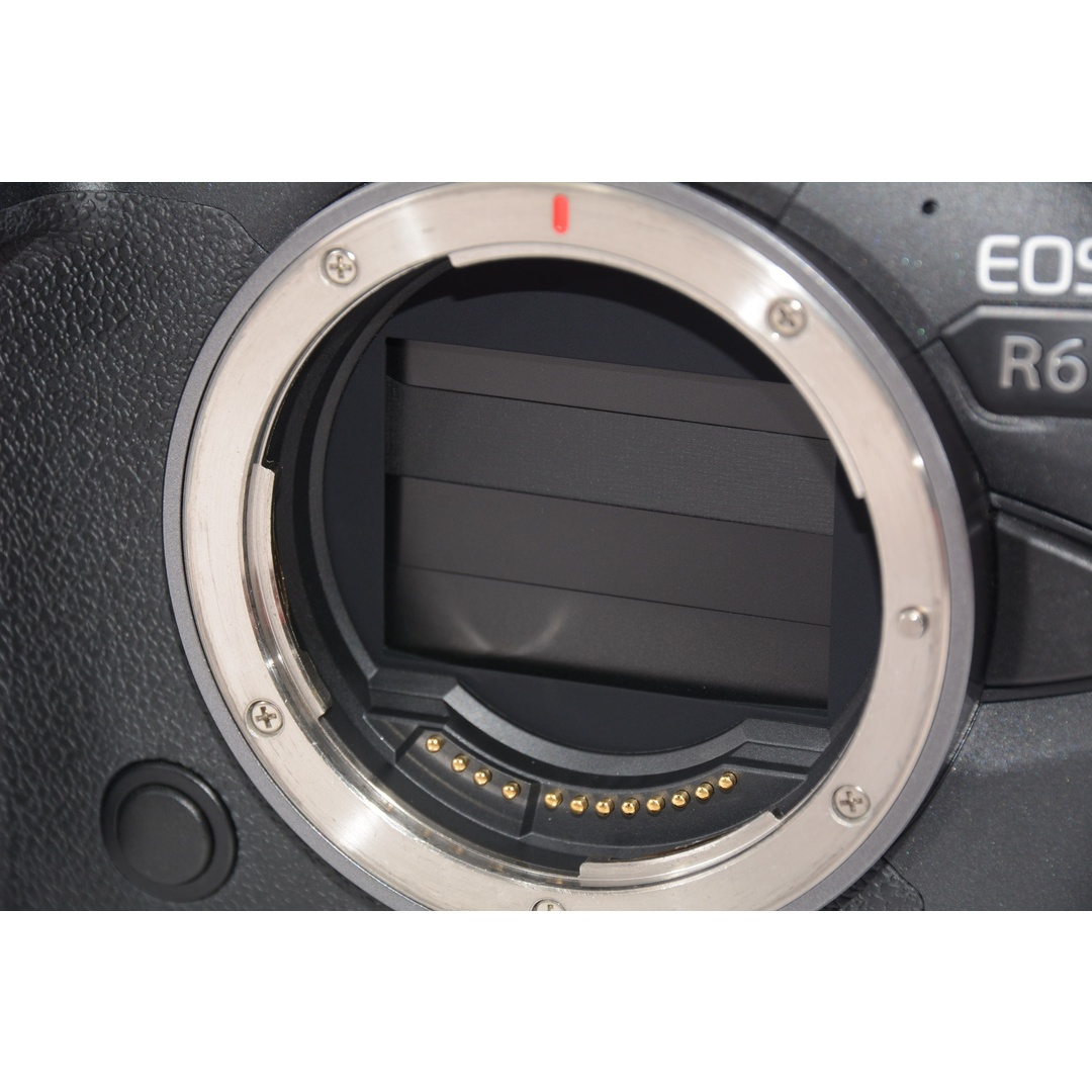 【オススメ】Canon ミラーレス一眼カメラ EOS R6 ボディー EOSR6 スマホ/家電/カメラのカメラ(デジタル一眼)の商品写真